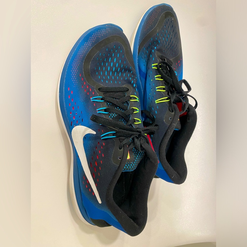Nike Women Free RN - Running Shoes - Size 10